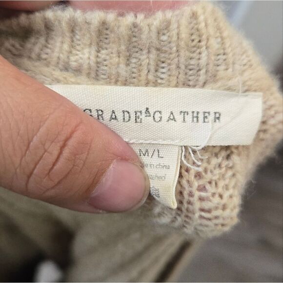 Grade & gather oversized v neck front pocket sweater sz M/L - Picture 4 of 10